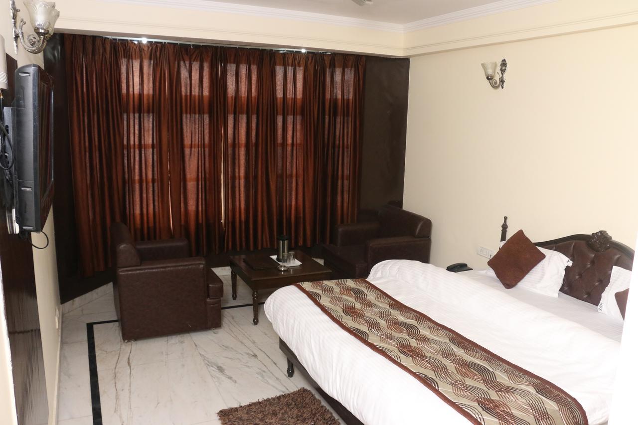 Hôtel New Bharat à Mussoorie Extérieur photo